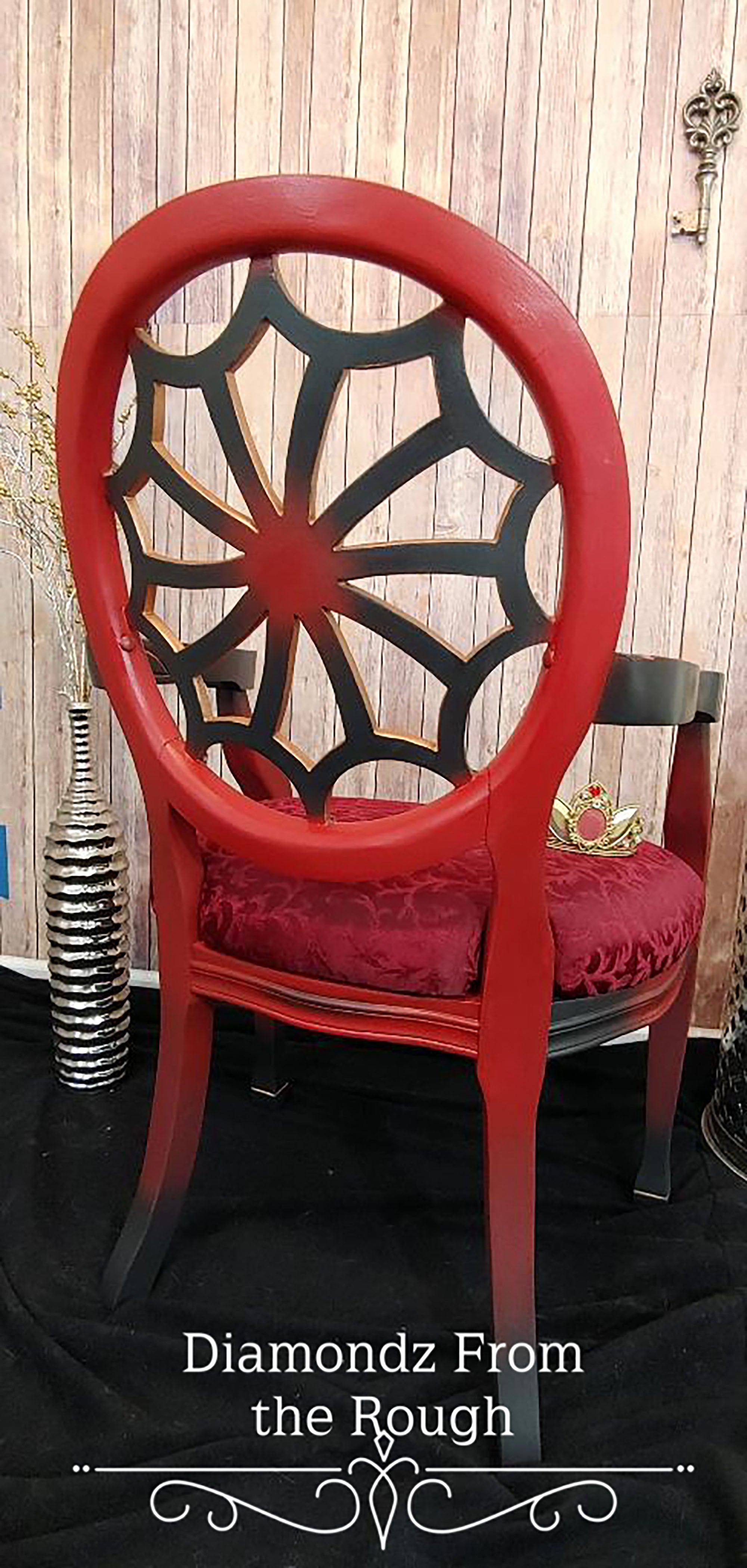 Queen of Hearts Chair